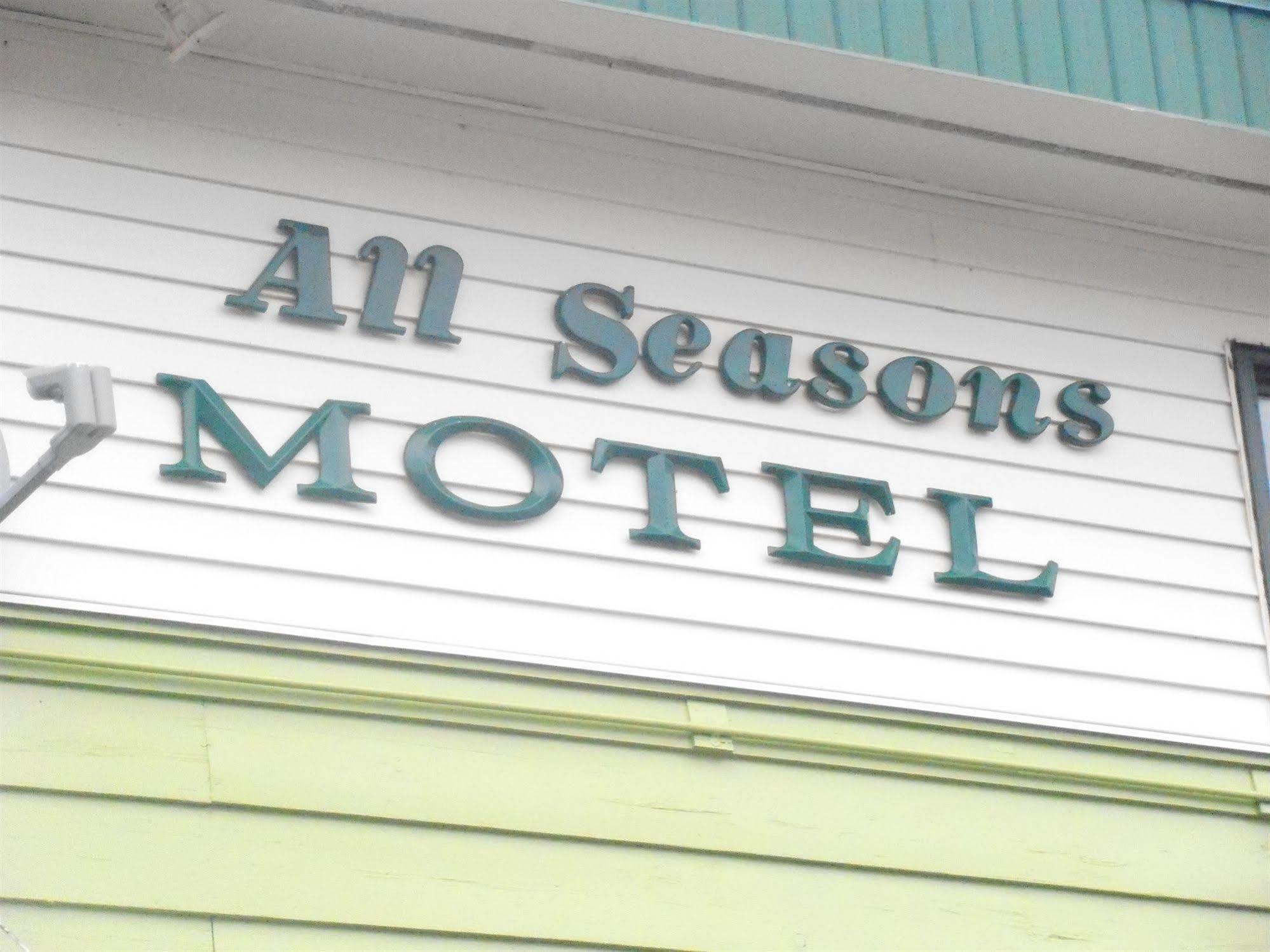 All Seasons Motel 포트 엘긴 외부 사진